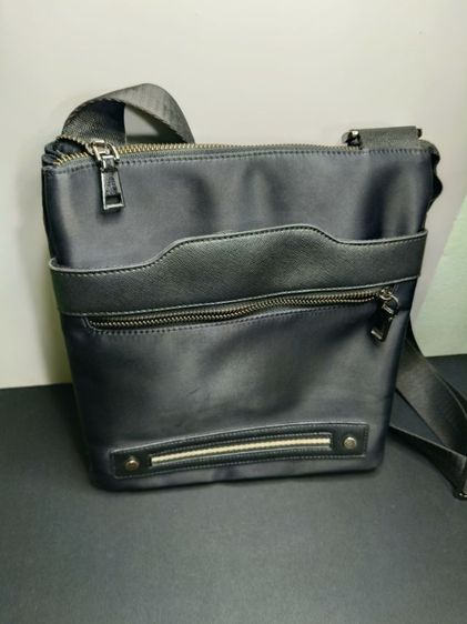 กระเป๋าสะพายข้าง Urban Style วัสดุพรีเมียม ทนทาน ฟังก์ชันครบ จบในใบเดียว รูปที่ 3