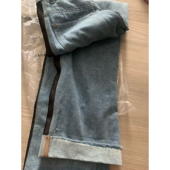 กางเกงยีนส์ miu miu ป้ายห้อย รูปที่ 4