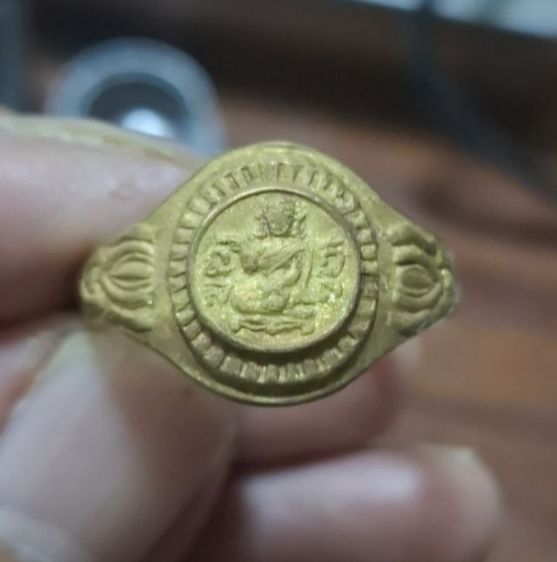 แหวนเก่าไม่รู้ที่ครับ