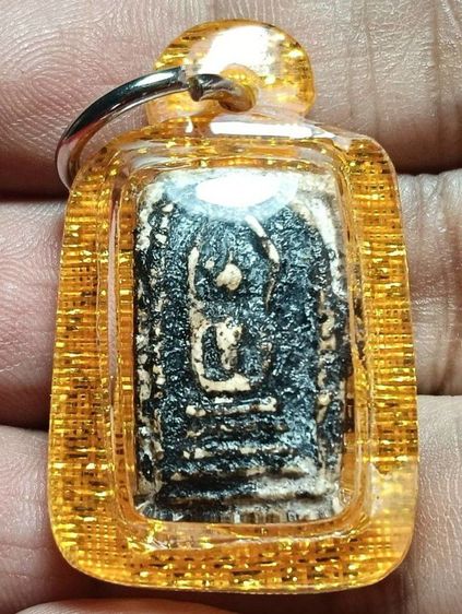 พระให้เช่า