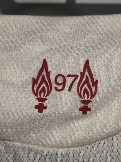 เสื้อลิเวอร์พลู เกรดเพลเยอร์ รูปที่ 8