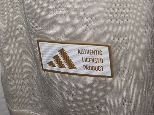 เสื้อลิเวอร์พลู เกรดเพลเยอร์ รูปที่ 7