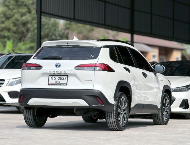 Toyota Corolla Cross 2022 1.8 Hybrid Premium Safety ไฮบริด เกียร์อัตโนมัติ ขาว รูปที่ 4