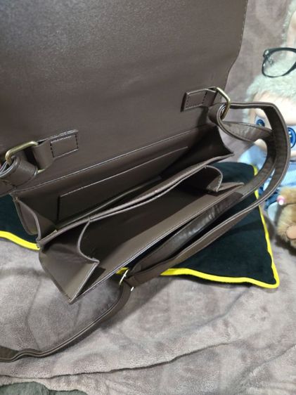 กระเป๋าแฟชั่นมือ2 สภาพกริบ รูปที่ 3