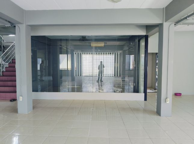 ใช่ ขายอาคาร 5 ชั้นลาดพร้าว 101 รูปที่ 2