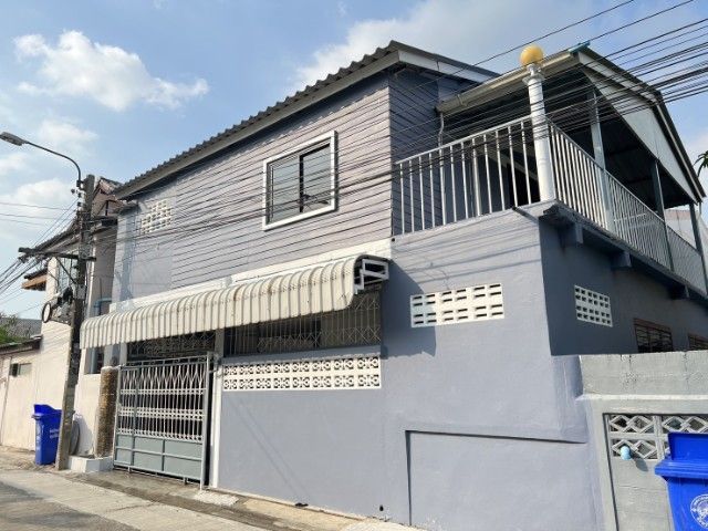 ขายด่วนบ้านติวานนท์