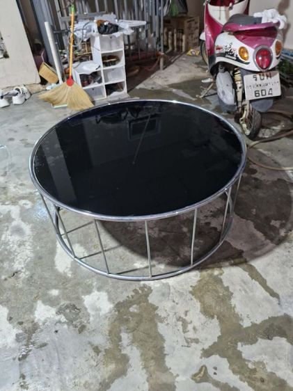 โต๊ะกระจกทรงกลม