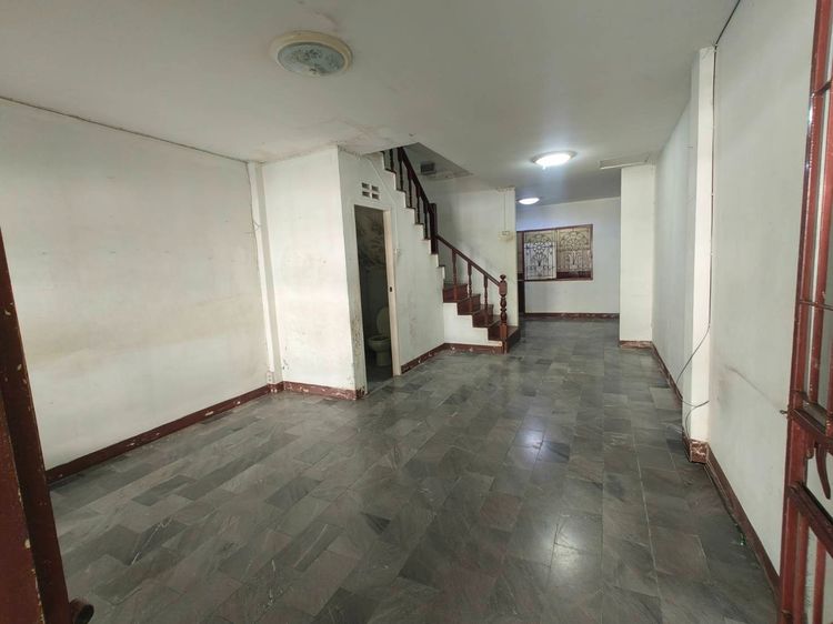 อื่นๆ ไม่มี สร้างเสร็จก่อน 2010 ขายทาวเฮ้าส์ หมู่บ้านเมืองทรัพย์ธาน (ใกล้ซาฟารีเวิล์ด ห้างแฟชั่นไอส์แลนด์) รูปที่ 3