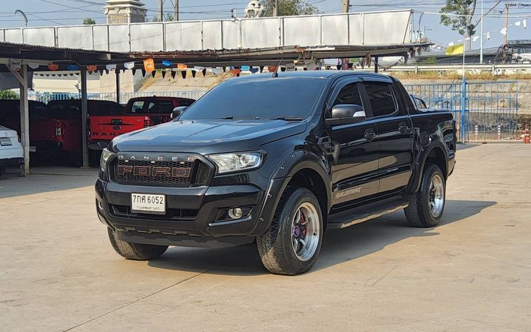 รถ Ford Ranger 2.2 Hi-Rider XLT สี ดำ