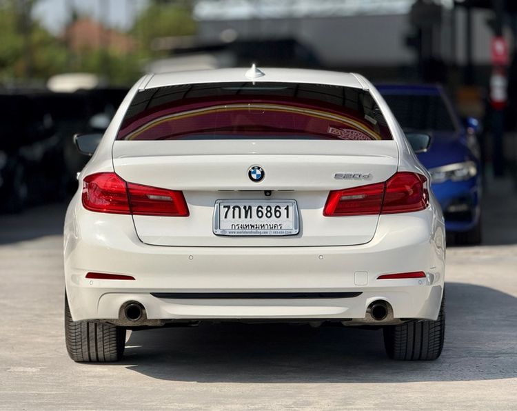 BMW Series 5 2018 520d Sedan ดีเซล ไม่ติดแก๊ส เกียร์อัตโนมัติ ขาว รูปที่ 4