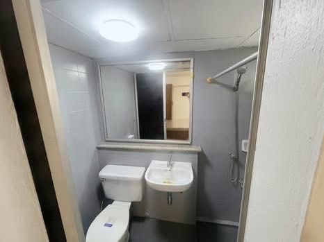 มีบางส่วน อื่นๆ สร้างเสร็จก่อน 2010 ไม่อนุญาต ไม่ใช่ คอนโด ถนอมมิตรเพลส รูปที่ 4