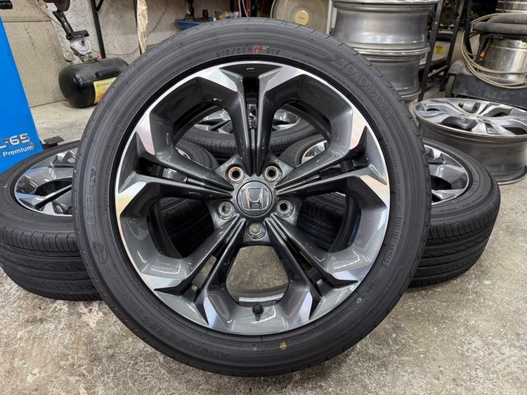17" ล้อแม็ก HONDA CIVIC ขอบ 17“ ถอดป้ายแดง ยาง YOKOHAMA 215-50R17 ปี 25 สีเส้นตุ่มหน้ายางยังอยู่ครบ