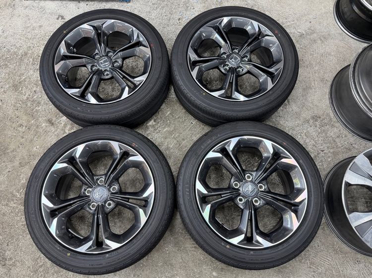 ล้อแม็ก HONDA CIVIC ขอบ 17“ ถอดป้ายแดง ยาง YOKOHAMA 215-50R17 ปี 25 สีเส้นตุ่มหน้ายางยังอยู่ครบ รูปที่ 4