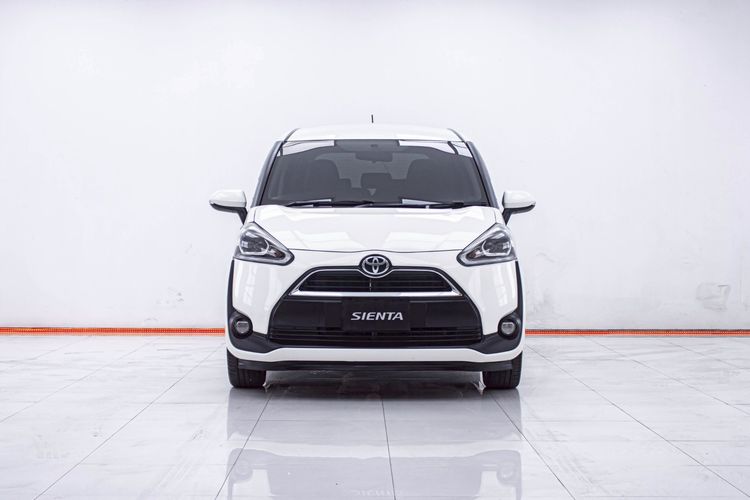 Toyota Sienta 2018 1.5 V Utility-car เบนซิน ไม่ติดแก๊ส เกียร์อัตโนมัติ ขาว รูปที่ 4