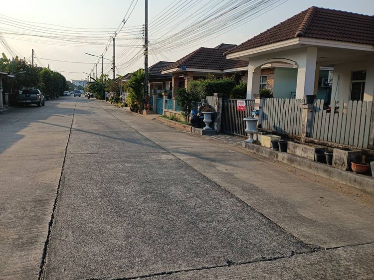 มีบางส่วน ขายบ้านเดี่ยว 1 ชั้น หมู่บ้านวรินทรรังสิต คลอง3  60 ตารางวา รูปที่ 2