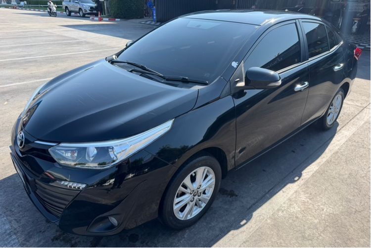 Toyota Yaris ATIV 2019 1.2 G Sedan เบนซิน ไม่ติดแก๊ส เกียร์อัตโนมัติ ดำ รูปที่ 4