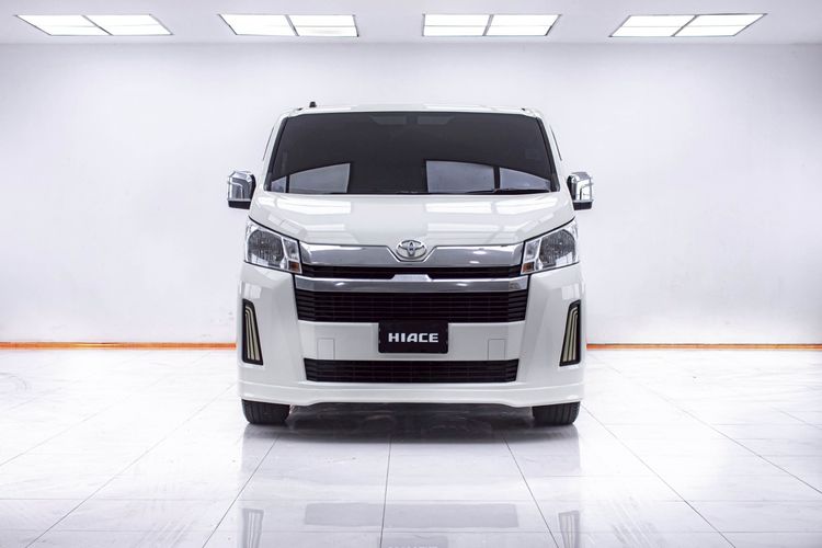 Toyota Hiace 2022 2.8 GL Van ดีเซล ไม่ติดแก๊ส เกียร์ธรรมดา ขาว รูปที่ 4