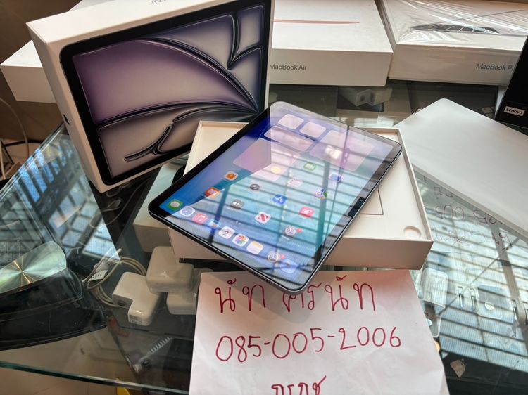 Apple ขาย ipad Air gen7 M3 128 ยกกล่องไร้รอย ศูนย์ไทย อายุ5 เดือน ประกันเหลือเยอะ ขาย13900 บาท ครับ