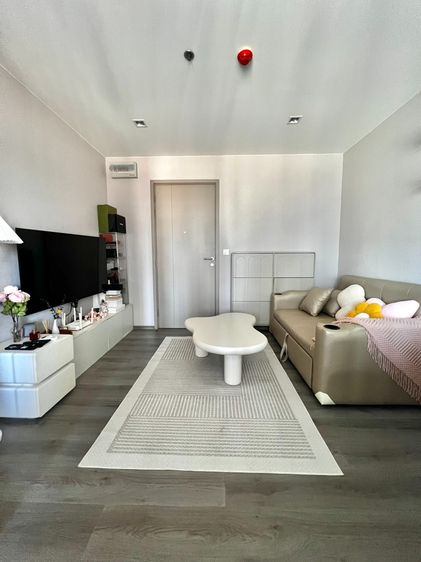 มีบางส่วน ขายคอนโด The Politan Rive ชั้น 10 ริมแม่น้ำเจ้าพระยา พร้อมเข้าอยู่ ทำเลดี ใกล้ MRT สะพานพระนั่งเกล้า นนทบุรี