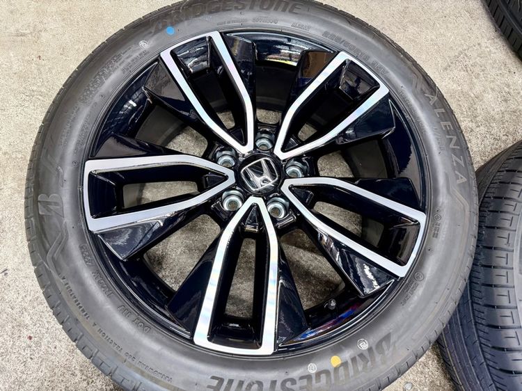 ล้อแม็ก HONDA HRV RS ขอบ 18” ถอดป้ายแดง ยาง BRIDGESTONE 225-50R18 ปี 25 สีเส้นหน้ายางยังอยู่ครบ รูปที่ 8
