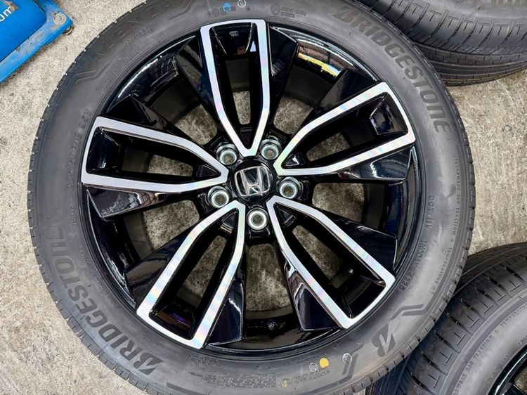 ล้อแม็ก HONDA HRV RS ขอบ 18” ถอดป้ายแดง ยาง BRIDGESTONE 225-50R18 ปี 25 สีเส้นหน้ายางยังอยู่ครบ รูปที่ 7
