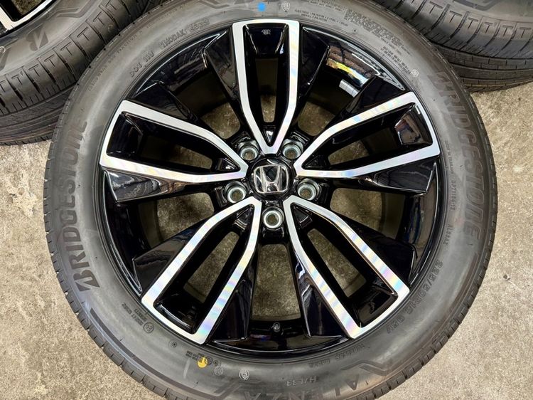 ล้อแม็ก HONDA HRV RS ขอบ 18” ถอดป้ายแดง ยาง BRIDGESTONE 225-50R18 ปี 25 สีเส้นหน้ายางยังอยู่ครบ รูปที่ 5