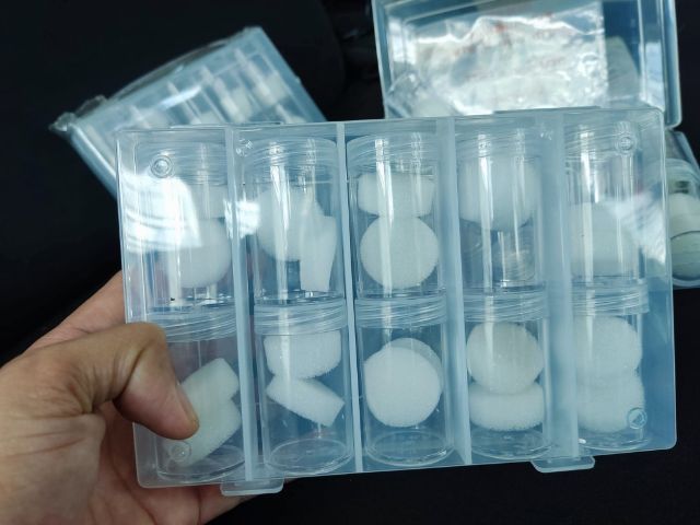 กล่อง หลอดเก็บเหรียญ 10 บาท จำนวน 10 หลอด ตลับเก็บเหรียญ พร้อมกล่อง ใส่ได้ประมาณ 20 เหรียญต่อหลอด
ใส่เหรียญ 10 บาท ค่าส่ง 40บาท  รูปที่ 3