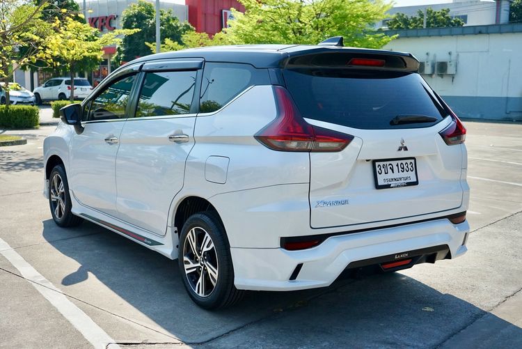 Mitsubishi Xpander 2022 1.5 GT Utility-car เบนซิน เกียร์อัตโนมัติ ขาว รูปที่ 4