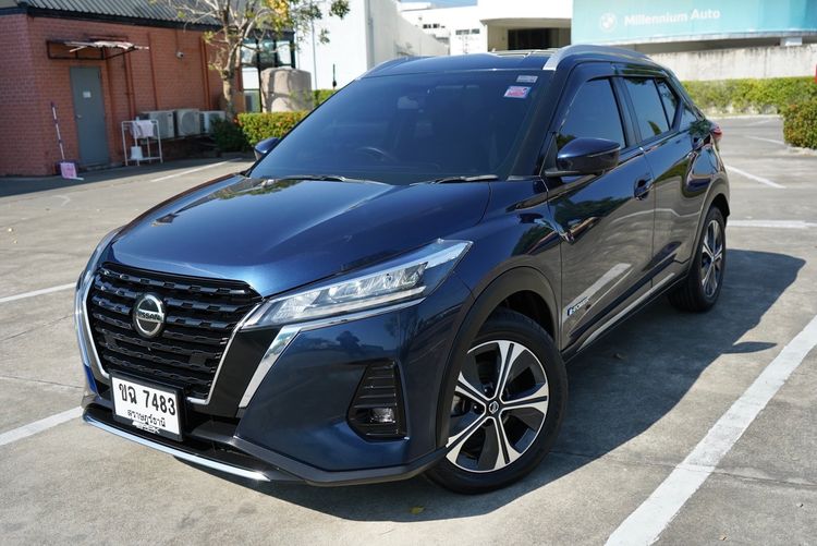 รถ Nissan Kicks 1.2 V สี น้ำเงิน