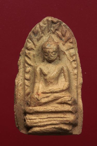 พระรอดลำพูนสวยๆค่ะเก่าค่ะ