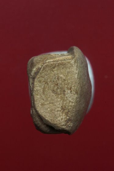 พระรอดลำพูนสวยๆค่ะเก่าค่ะ รูปที่ 5