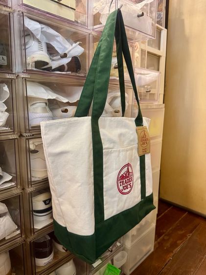 กระเป๋าTOTEของแบรนด์ TRADER JOE'S รูปที่ 4