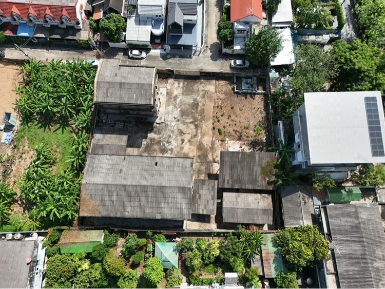 ขายที่ดิน400วา สุขุมวิท60ทับ1 วา160000บาท