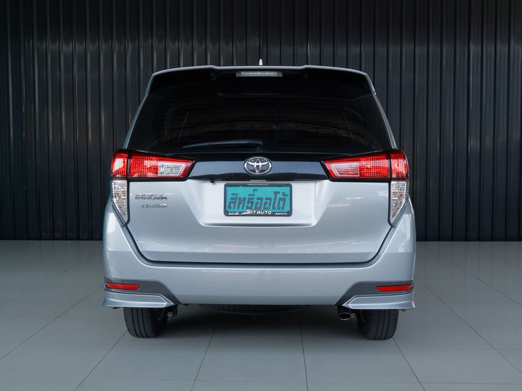 Toyota Innova 2020 2.8 Crysta Utility-car ดีเซล ไม่ติดแก๊ส เกียร์อัตโนมัติ เทา รูปที่ 3