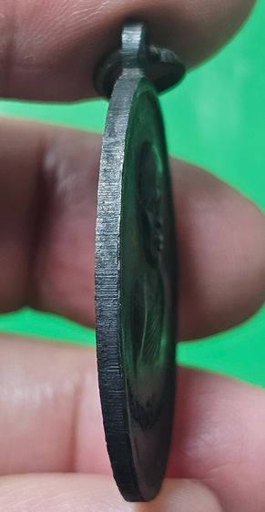 เหรียญรุ่นแรก หลวงพ่อสร้อย วัดเลียบราษฎ์บำรุง เนื้อทองแดง ปี 2517 รูปที่ 6