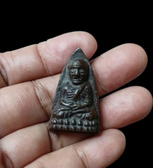 หลวงปู่ทวดหลังเตารีดปี06 พิมพ์หน้าแก่ วัดไทรใต้ จ.นครสวรรค์ รูปที่ 6