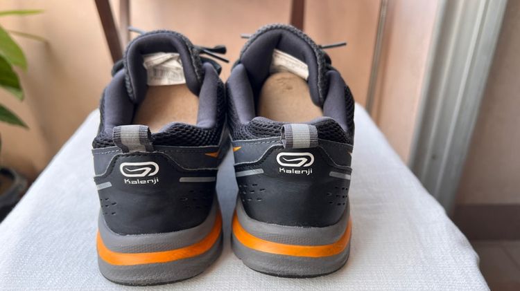 รองเท้าวิ่ง Kalenji รุ่น Run Active (สีดำ-ส้ม) รูปที่ 4
