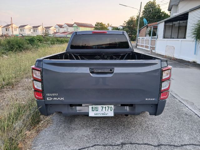 Isuzu D-MAX 2024 1.9 S Pickup ดีเซล ไม่ติดแก๊ส เกียร์ธรรมดา เทา รูปที่ 3