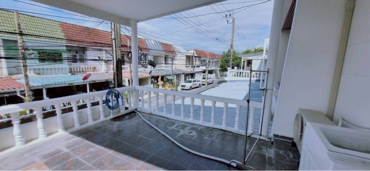 อื่นๆ 2016 มีบางส่วน Townhouse รูปที่ 3