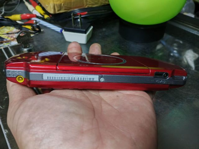 Sony PSP-3000 สีแดง (Red Metallic) รูปที่ 6