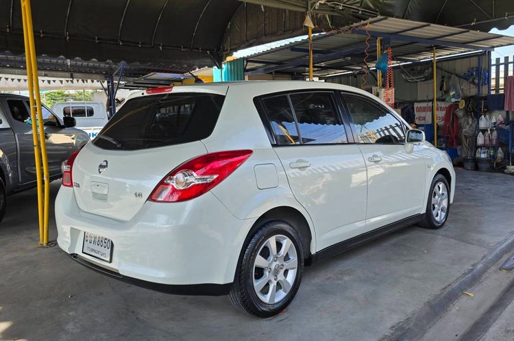 Nissan Tiida 2009 1.8 G Sedan เบนซิน ไม่ติดแก๊ส เกียร์อัตโนมัติ ขาว รูปที่ 3