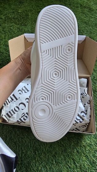 รองเท้า Hush Puppies Sneaker ของแท้ ของใหม่ รูปที่ 4