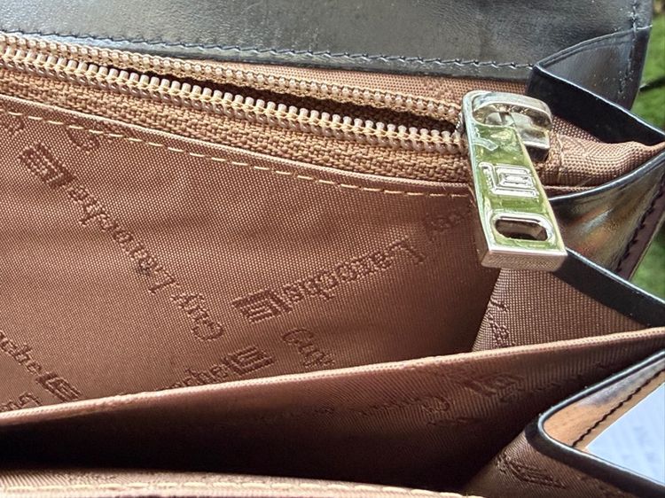 Guy Laroche มือสอง กระเป๋าสตางค์ใบยาว 3 พับ หนังแท้ สีดำ พร้อมกล่อง รูปที่ 5