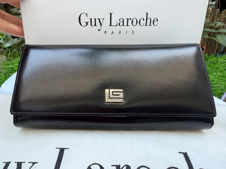Guy Laroche มือสอง กระเป๋าสตางค์ใบยาว 3 พับ หนังแท้ สีดำ พร้อมกล่อง
