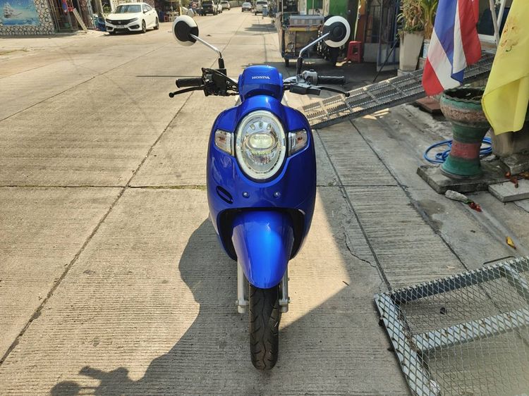 🛵ยังไงก็ขาย SCOOPY-i ปี 62 เครื่องดี สีสวย สตาร์ทมือ เล่มชุดโอนครบ+เปลี่ยนถ่ายน้ำมันเครื่องฟรี ส่งฟรี30 ก.ม รูปที่ 4