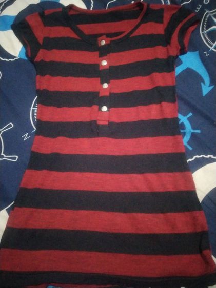 อื่นๆ เสื้อเชิ้ตและเสื้อผู้หญิง M แดง แขนสั้น เสื้อผ้าผู้หญิง