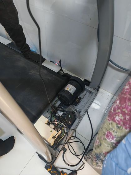 ช่างซ่อมลู่วิ่งไฟฟ้าLifespan​TR5000i ช่างซ่อมลู่วิ่งไฟฟ้าพระโขนง​ ซ่อมได้ทุกรุ่น​ ทุกยี่ห้อ​ ทุกอาการบริการถึงบ้านท่านทั่วไทย รูปที่ 8