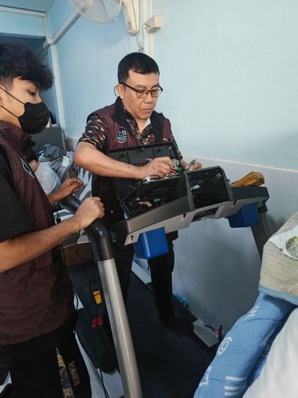 ช่างซ่อมลู่วิ่งไฟฟ้าLifespan​TR5000i ช่างซ่อมลู่วิ่งไฟฟ้าพระโขนง​ ซ่อมได้ทุกรุ่น​ ทุกยี่ห้อ​ ทุกอาการบริการถึงบ้านท่านทั่วไทย รูปที่ 10