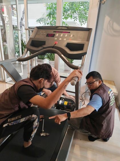 ช่างซ่อมลู่วิ่งไฟฟ้า​Life​fitness​ U.S.Aช่างซ่อมลู่วิ่งไฟฟ้าสุขุมวิท24 ซ่อมได้ทุกรุ่น​ ทุกยี่ห้อ​ ทุกอาการบริการถึงบ้านท่านทั่วไทย รูปที่ 6