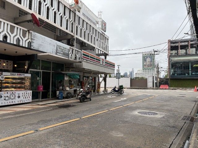 เฟรนชายกาแฟและโดนัท รูปที่ 9